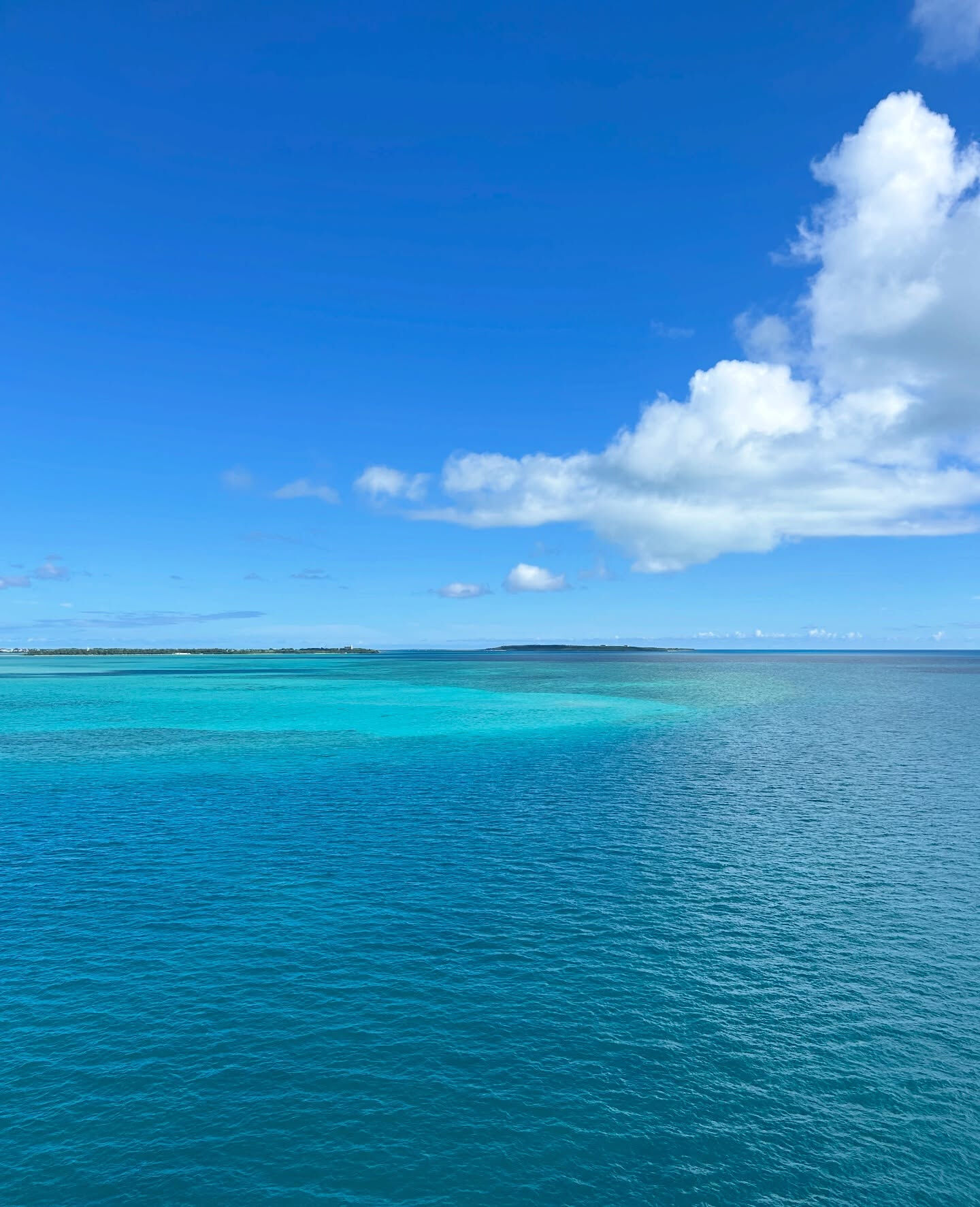 沖縄の宮古島は、家族旅行や女子旅にぴったりのリゾート地です🏝